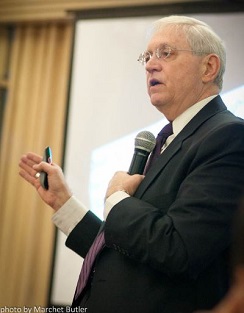 Satterfield speaks to SEFF conference